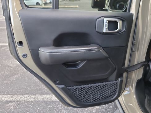 Used 2020 Jeep Gladiator Rubicon image 14