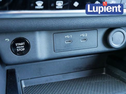 Used 2025 Nissan Rogue SV image 26