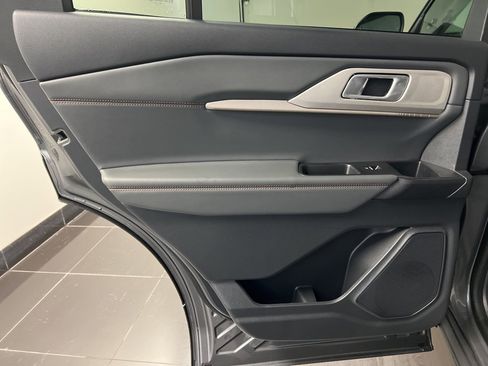 New 2026 Ford Explorer Active image 32