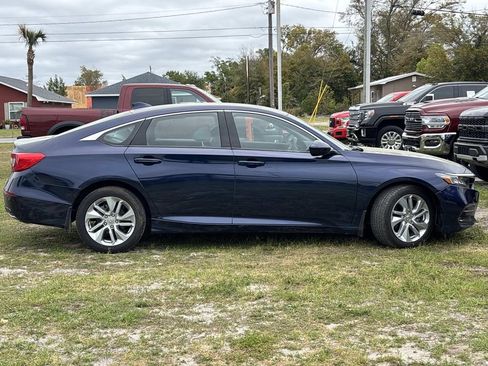 Used 2018 Honda Accord LX image 4