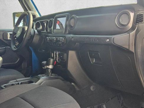 Used 2023 Jeep Wrangler Unlimited Sport AWD/4WD image 20