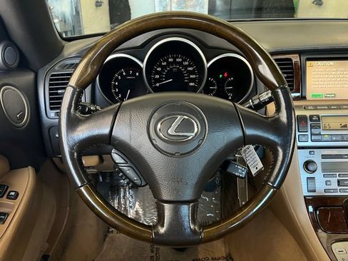 Used 2006 Lexus SC 430 Convertible w/ Preferred Accessory Pkg RWD image 36