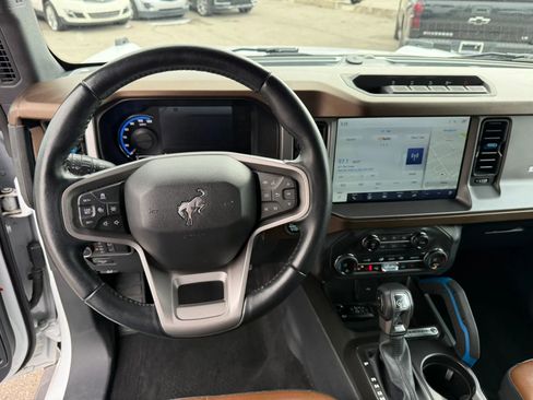 Used 2023 Ford Bronco Outer Banks w/ Sasquatch Package image 21