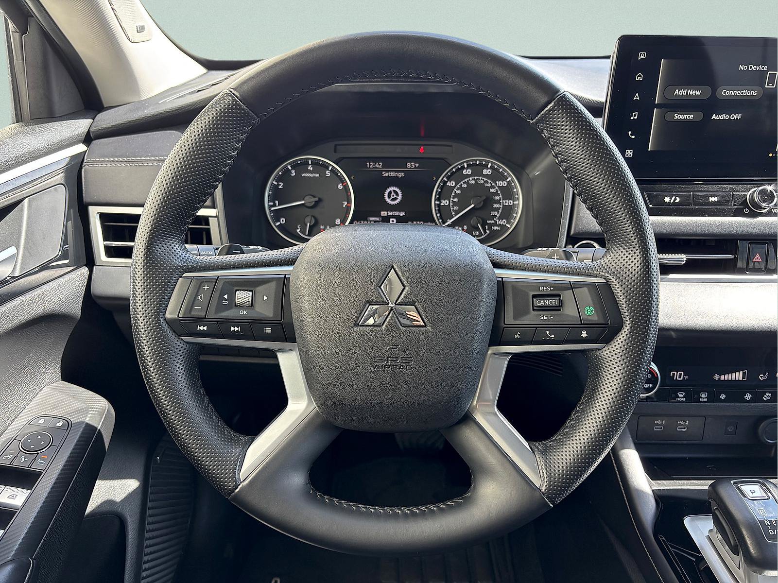 Used 2025 Mitsubishi Outlander SE AWD/4WD image 17