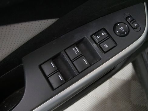 Used 2016 Honda CR-V Touring image 16