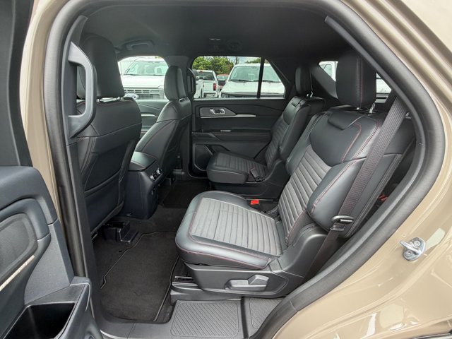 New 2027 Ford Explorer ST-Line w/ Premium Package RWD image 15
