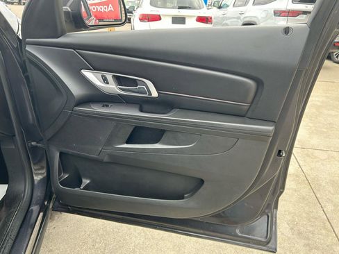 Used 2016 GMC Terrain SLE image 16