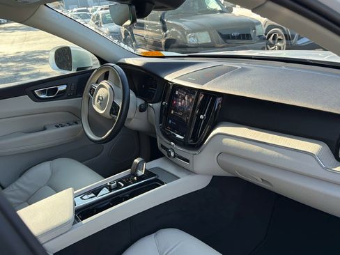 Certified 2023 Volvo XC60 B5 Plus image 18