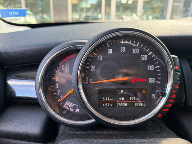 Used 2017 MINI Cooper 2-Door Hardtop FWD image 1