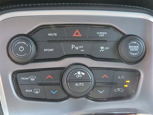 Used 2022 Dodge Challenger GT image 16