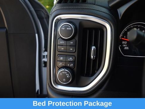 Used 2020 Chevrolet Silverado 1500 RST AWD/4WD image 7