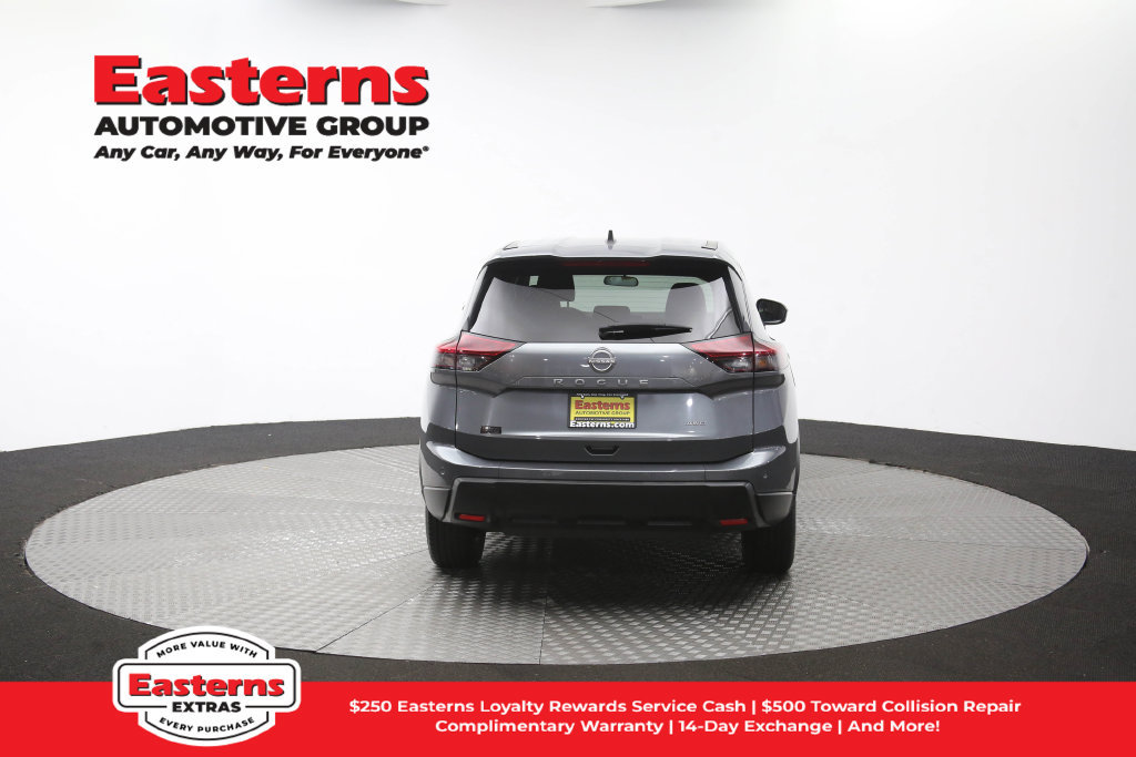 Used 2024 Nissan Rogue S AWD/4WD image 36