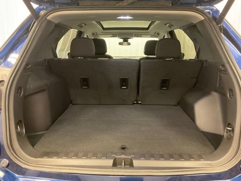 Used 2022 Chevrolet Equinox LT AWD/4WD image 38