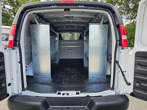 New 2025 GMC Savana 2500 w/ Driver Convenience Package image 23