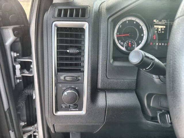 Used 2024 RAM 1500 Classic SLT RWD image 17