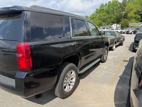 Used 2019 Chevrolet Tahoe LT image 4