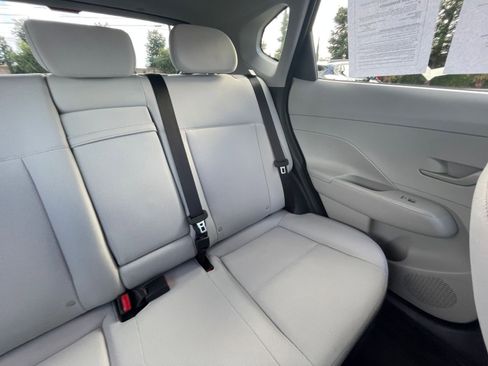 Used 2025 Hyundai Kona SEL image 37