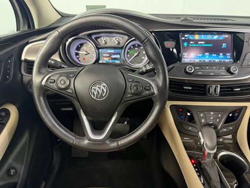 Used 2020 Buick Envision Essence FWD image 12