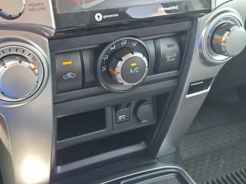 Used 2022 Toyota 4Runner SR5 RWD image 20