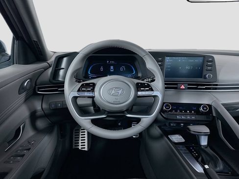New 2026 Hyundai Elantra Sport FWD image 17