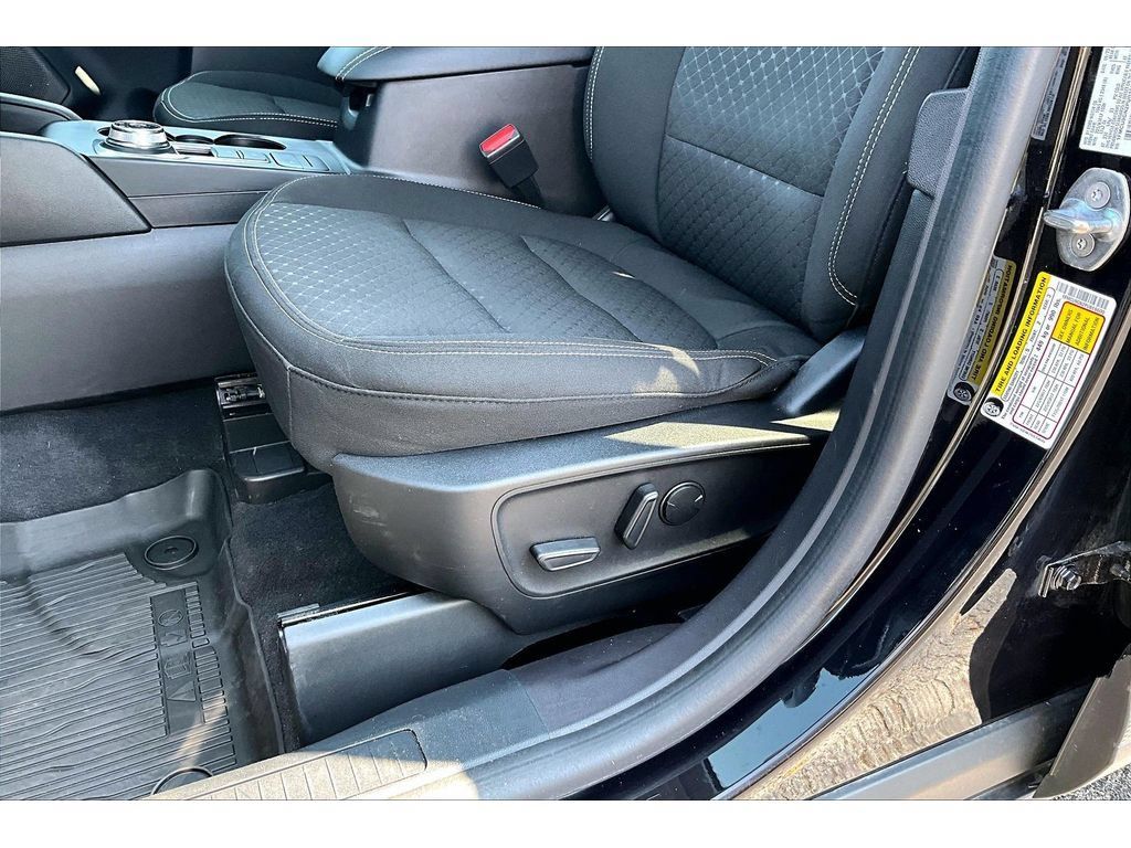 Used 2023 Ford Escape Active AWD/4WD image 26