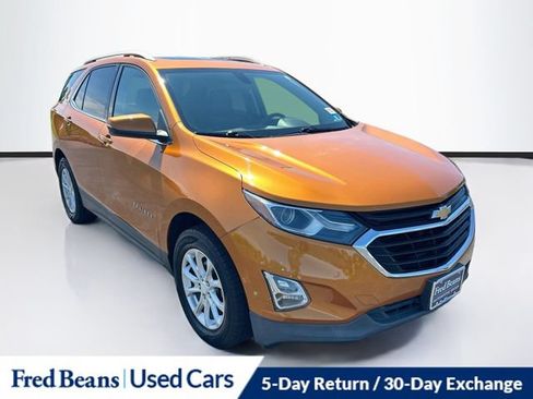Used 2018 Chevrolet Equinox LT w/ Sun & Infotainment Package AWD/4WD image 1