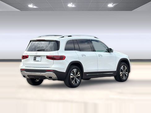 Certified 2026 Mercedes-Benz GLB 250 4MATIC image 9