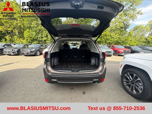 Used 2024 Subaru Forester Limited AWD/4WD image 37