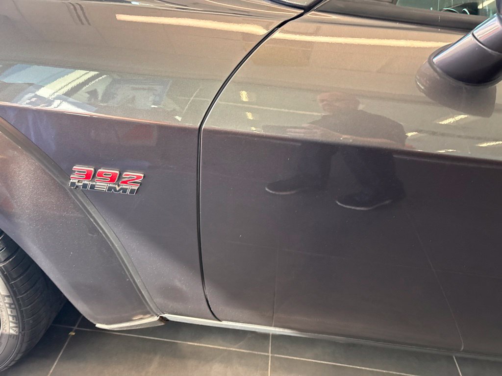 Used 2015 Dodge Challenger SRT w/ Technology Group RWD image 3