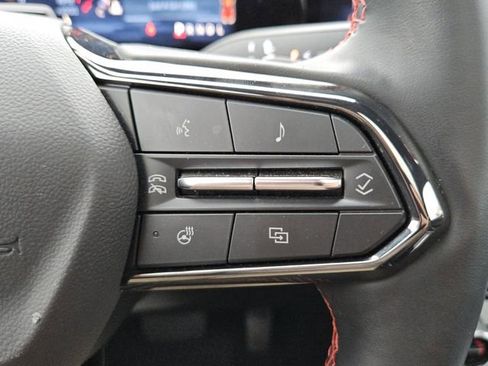 Used 2024 Chevrolet Traverse RS FWD image 23