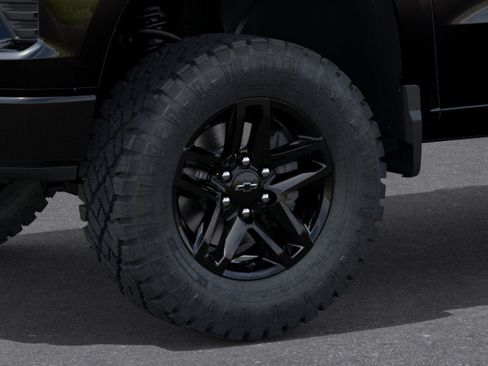 New 2026 Chevrolet Silverado 1500 Custom Trail Boss w/ LPO, Dark Essentials Package AWD/4WD image 9