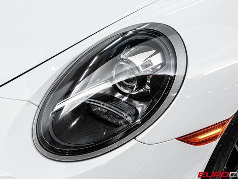 Used 2019 Porsche 911 GT3 RS image 12