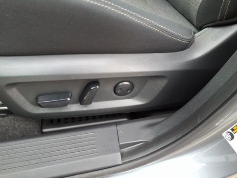 Certified 2023 Nissan Rogue SV image 18