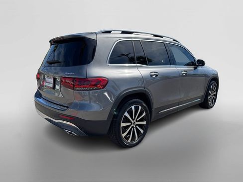 Certified 2022 Mercedes-Benz GLB 250 4MATIC w/ Premium Package Lite image 5