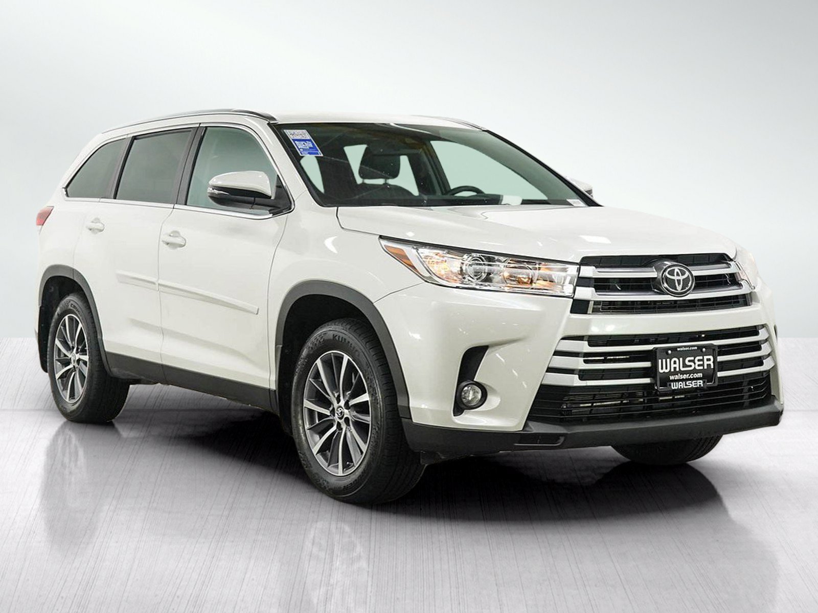 Used 2019 Toyota Highlander XLE AWD/4WD image 7