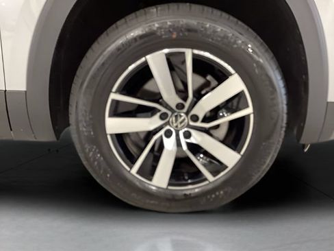 Certified 2023 Volkswagen Atlas SE AWD/4WD image 24