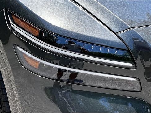 Used 2025 Genesis GV80 2.5T Prestige AWD/4WD image 33