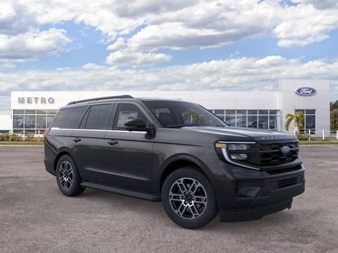 New 2026 Ford Expedition Active RWD image 7