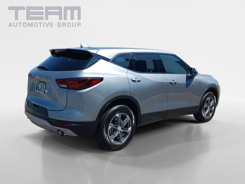Used 2025 Chevrolet Blazer LT AWD/4WD image 7
