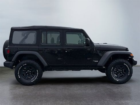 Used 2021 Jeep Wrangler Unlimited Sport image 2