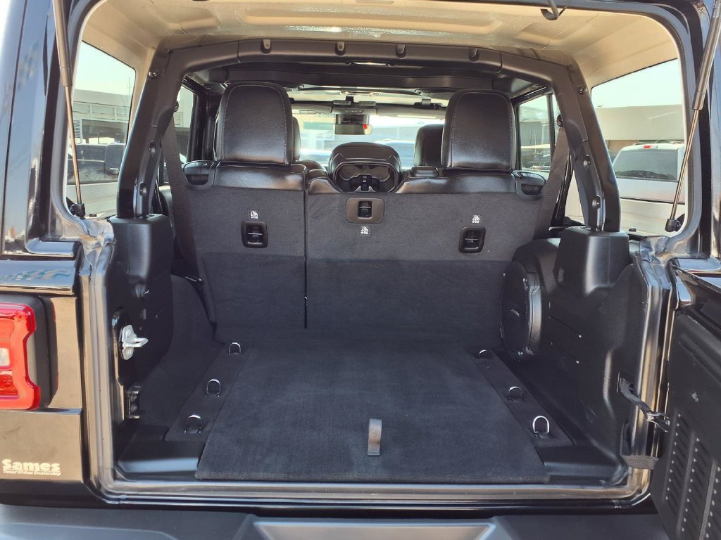 Used 2023 Jeep Wrangler Unlimited Rubicon 392 w/ Trailer Tow Package AWD/4WD image 11