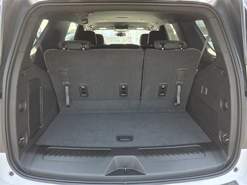New 2025 Chevrolet Tahoe LS image 13