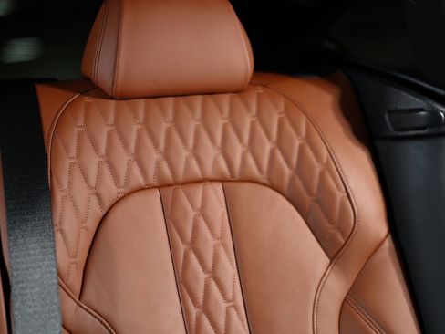 Used 2023 BMW X6 M50i w/ Executive Package image 41