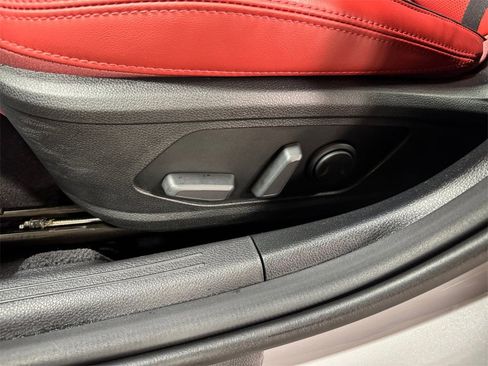 Used 2023 Kia K5 GT-Line image 13