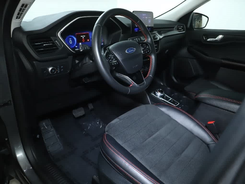 Used 2021 Ford Escape SEL w/ SEL Stealth AWD Package image 18
