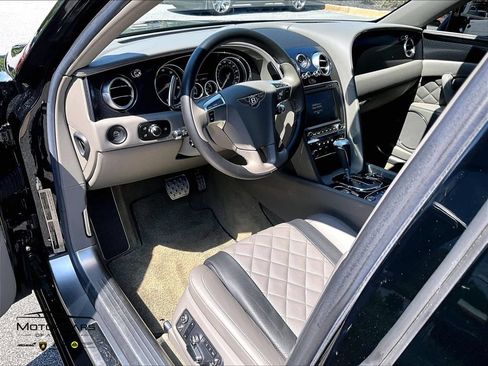 Used 2018 Bentley Flying Spur S W12 AWD/4WD image 12