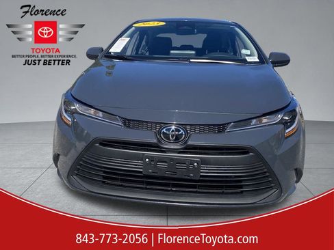 Used 2023 Toyota Corolla LE image 18