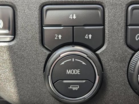 Used 2025 Chevrolet Silverado 3500 LT w/ Safety Package AWD/4WD image 27
