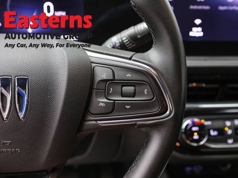 Used 2024 Buick Envista Sport Touring FWD image 16