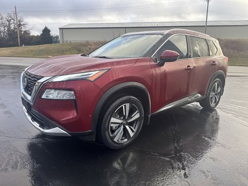 Used 2023 Nissan Rogue Platinum w/ Platinum Premium Package image 3